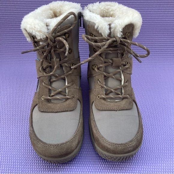 Weatherproof Vintage 1948 Chloe FAUX Fur SNEAKER, Snow, Boot Women's 9 - Picture 2 of 10